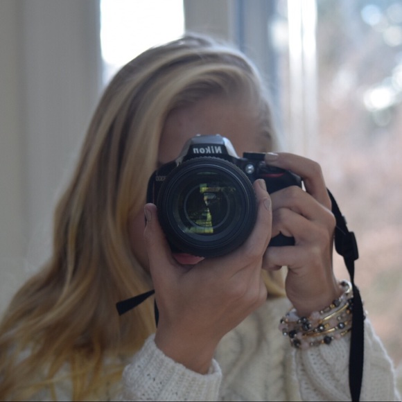 Meet your Posher, Jena - Picture 1 of 1